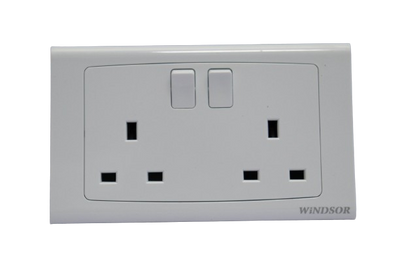 13a-2-gang-switched-socket-d406-royal-star-white-windsor