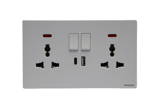 13a-1gang-universal-socket-with-usb-type-a-and-usb-type-c-l468bw-brushed-white-l-l-range