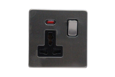 13a-1-gang-universal-socket-vc407y-vip-chrome-windsor